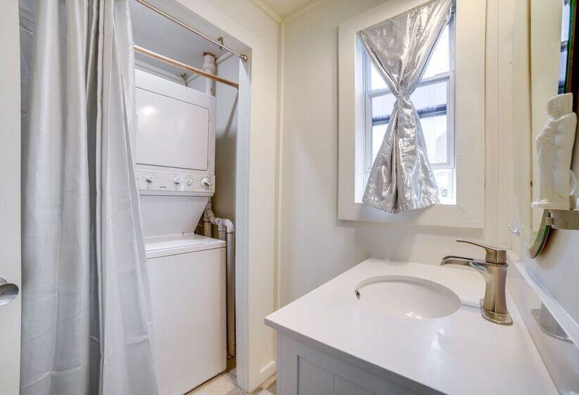 Private Plainfield Retreat W/ Gas Grill + Patio