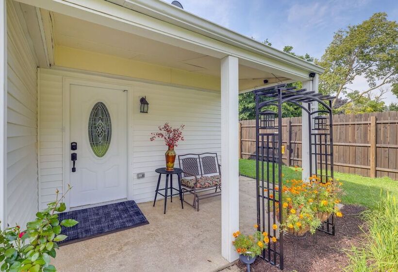 Private Plainfield Retreat W/ Gas Grill + Patio