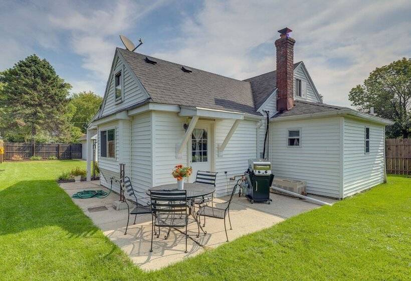 Private Plainfield Retreat W/ Gas Grill + Patio