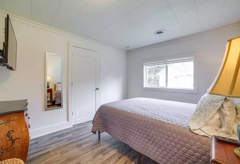 Private Plainfield Retreat W/ Gas Grill + Patio