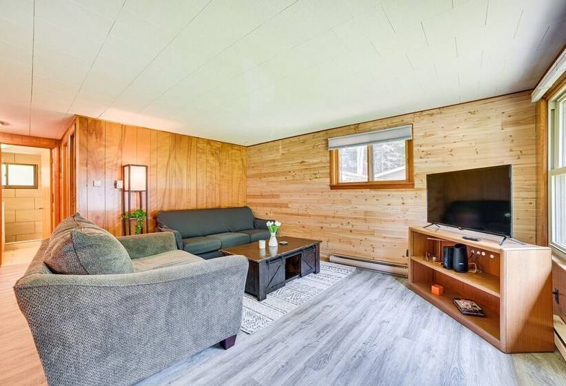 Prudenville Family Home W/ Game Room & Fire Pit!