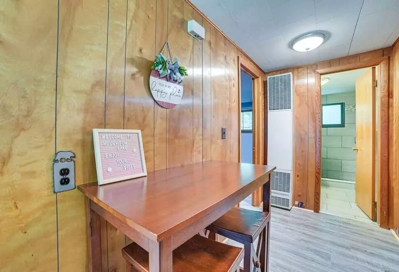 Prudenville Family Home W/ Game Room & Fire Pit!