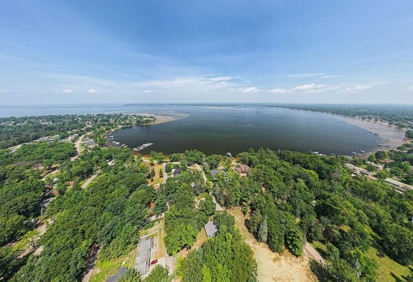 Prudenville Family Home W/ Game Room & Fire Pit!