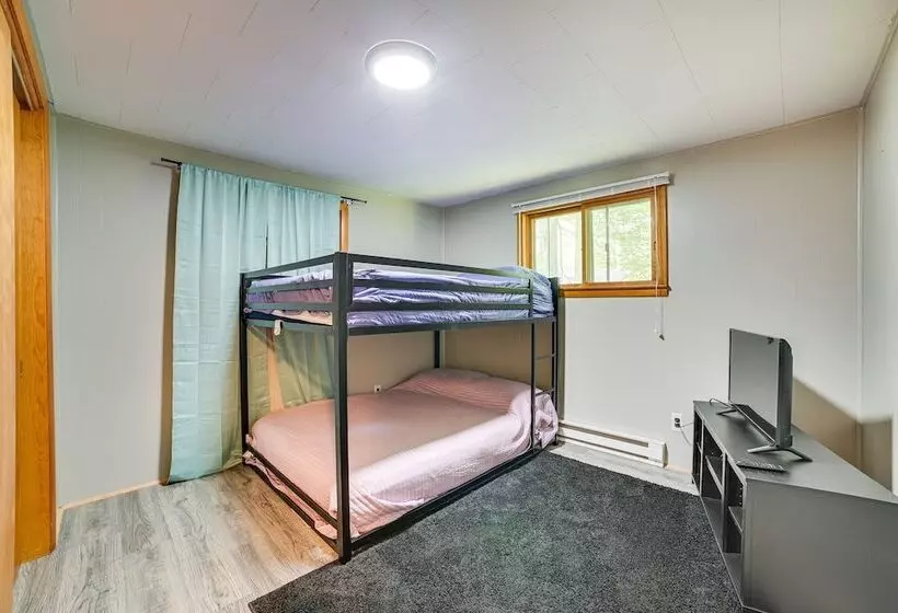 Prudenville Family Home W/ Game Room & Fire Pit!