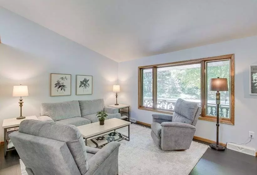 Secluded Wautoma Home W/ Fire Pit!