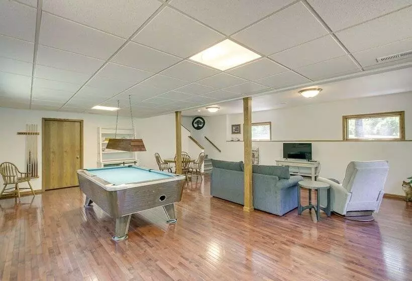 Secluded Wautoma Home W/ Fire Pit!