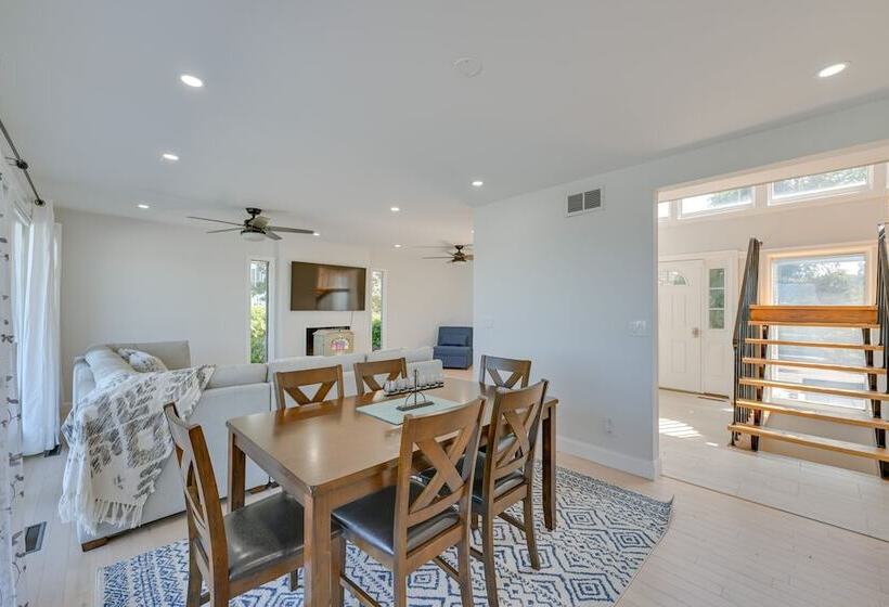 Spacious Rocky Point Retreat W/ Al Fresco Dining!