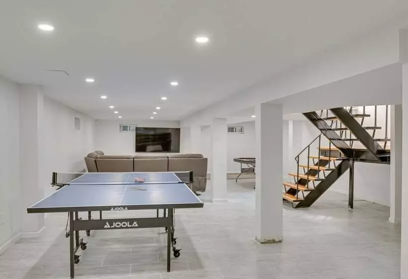 Spacious Rocky Point Retreat W/ Al Fresco Dining!