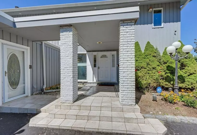 Spacious Rocky Point Retreat W/ Al Fresco Dining!