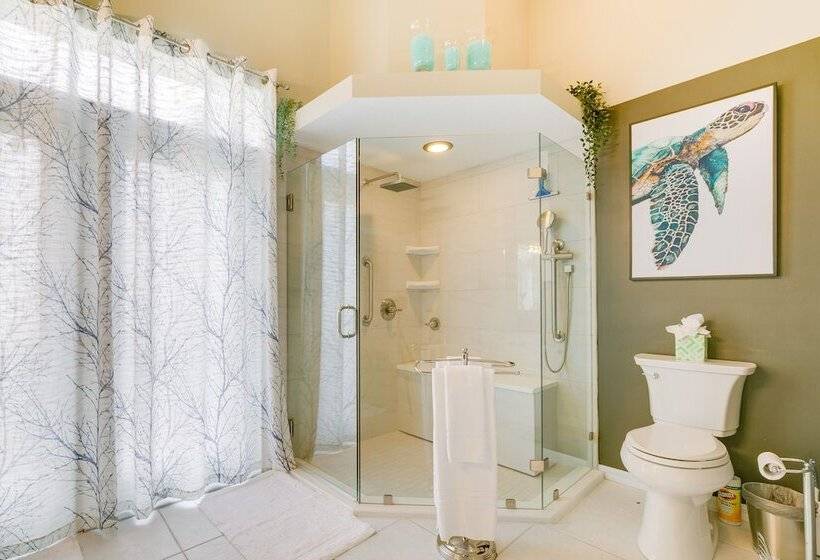 Sunny Home W/ Pool & Lanai Near Rainbow River!