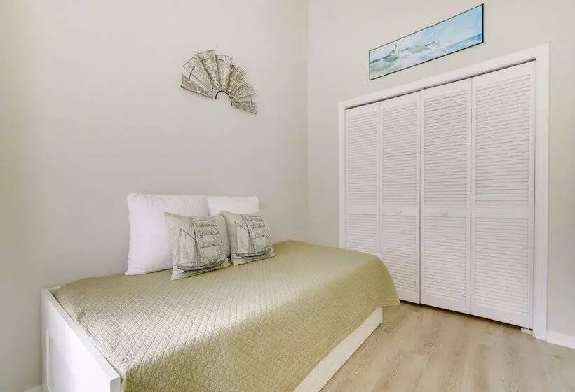 Sunny Home W/ Pool & Lanai   Near Rainbow River!