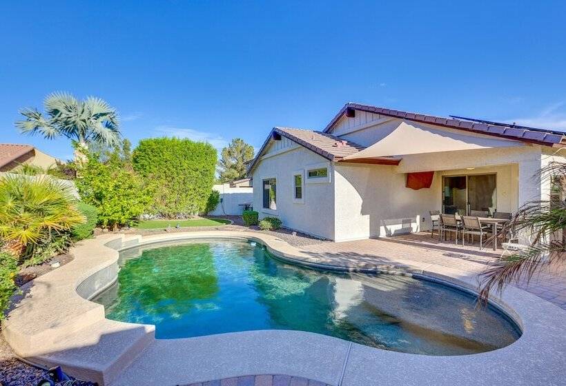 Sunny Surprise Home: Heated Outdoor Pool, Hot Tub!