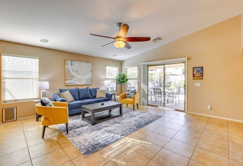 Sunny Surprise Home: Heated Outdoor Pool, Hot Tub!