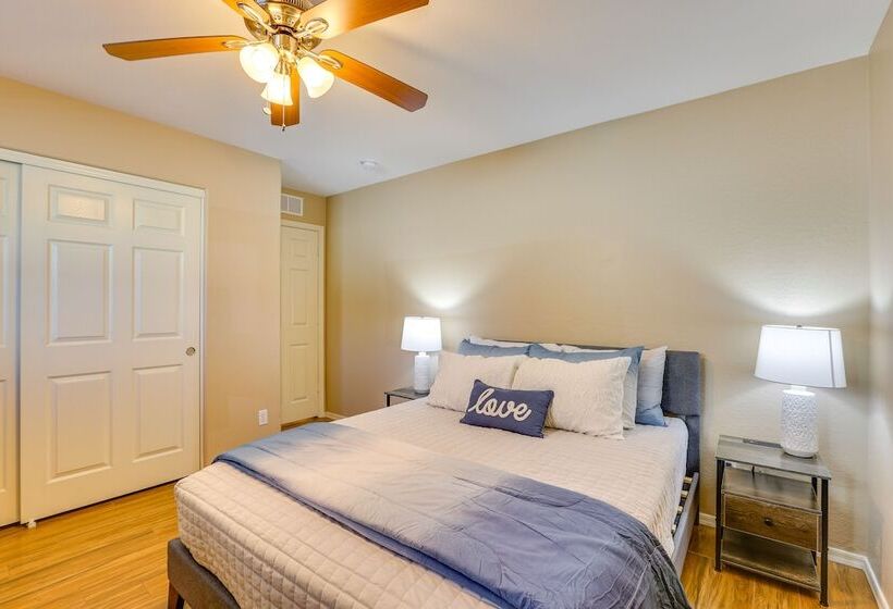 Sunny Surprise Home: Heated Outdoor Pool, Hot Tub!