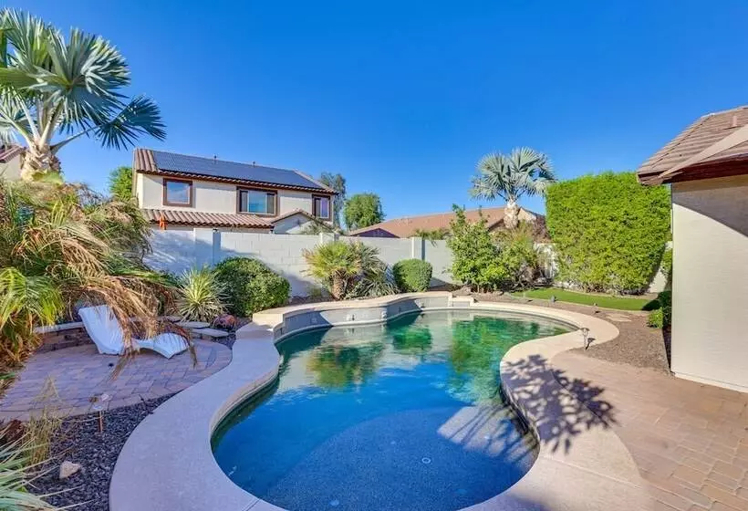 Sunny Surprise Home: Heated Outdoor Pool, Hot Tub!