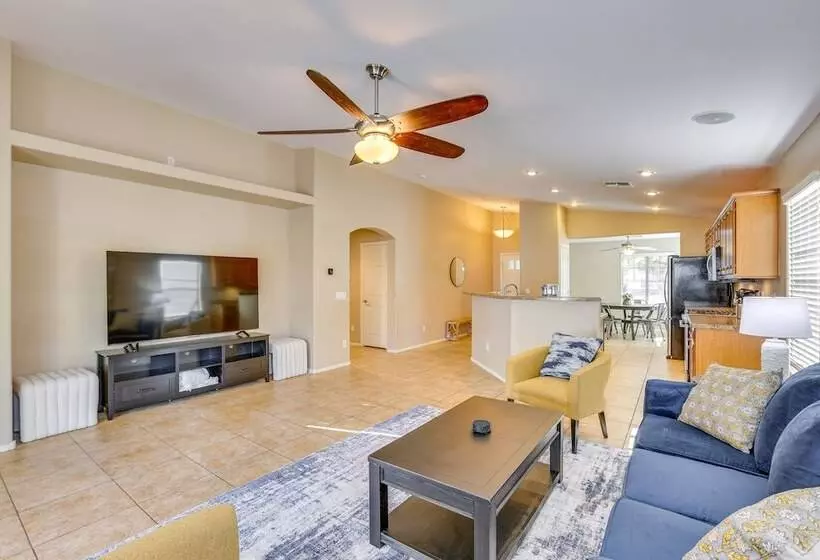 Sunny Surprise Home: Heated Outdoor Pool, Hot Tub!