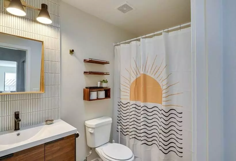 Topocks Premier Luxury Rental Home: 5 Mi To River