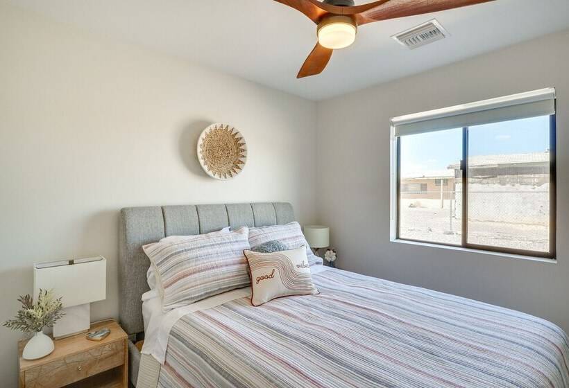 Topocks Premier Luxury Rental Home: 5 Mi To River