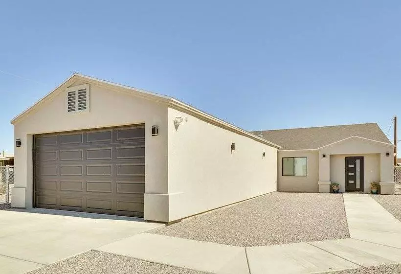 Topocks Premier Luxury Rental Home: 5 Mi To River