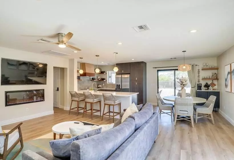 Topocks Premier Luxury Rental Home: 5 Mi To River