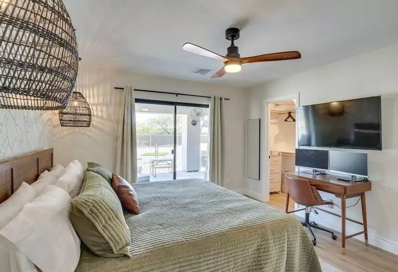 Topocks Premier Luxury Rental Home: 5 Mi To River