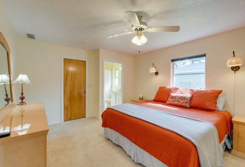 Tranquil Venice Escape W/ Private Backyard Oasis!