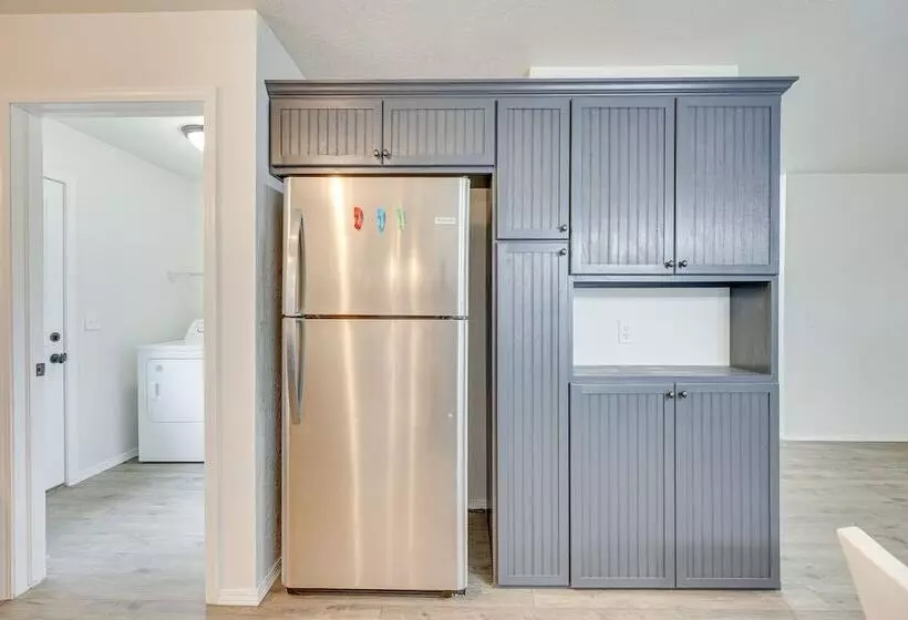 Updated Home W/ Yard ~ 14 Mi To Quartz Mountain!