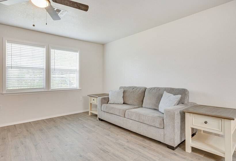 Updated Home W/ Yard ~ 14 Mi To Quartz Mountain!