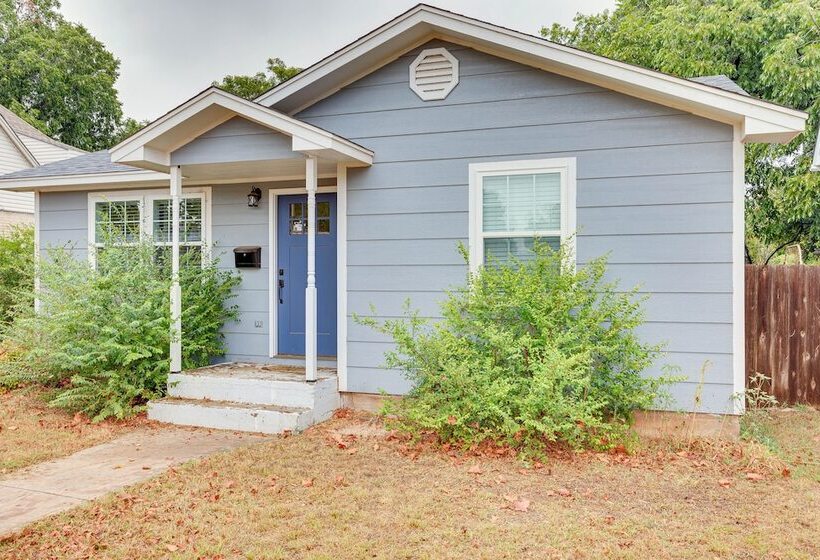 Updated Home W/ Yard ~ 14 Mi To Quartz Mountain!