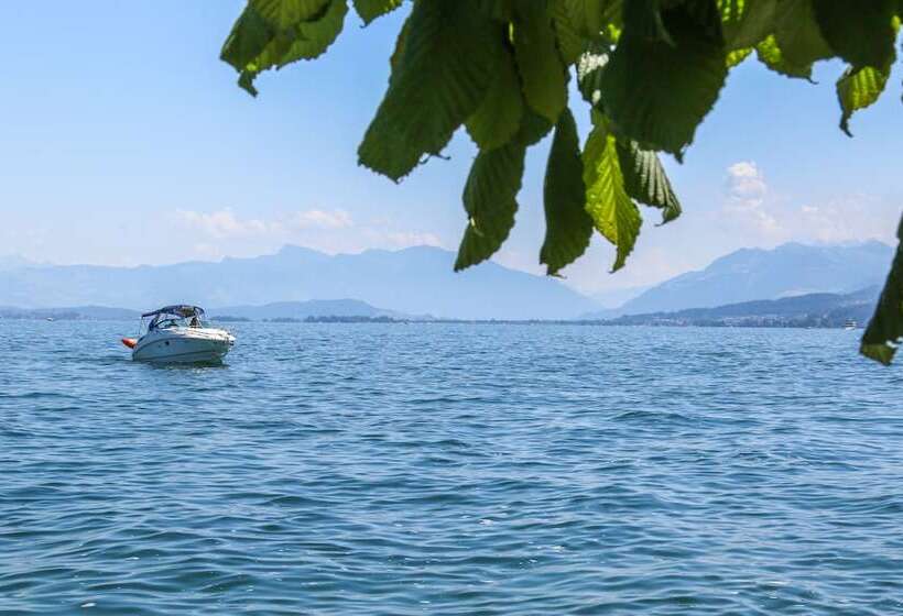 Becozy Du Lac Self Check In Hotel Riviera Edition