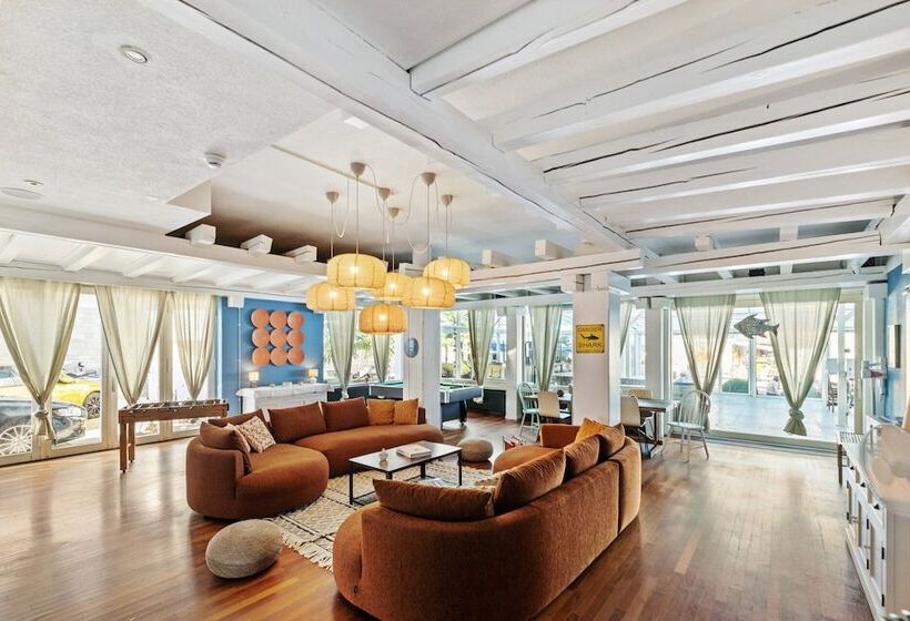 Becozy Du Lac Self Check In Hotel Riviera Edition