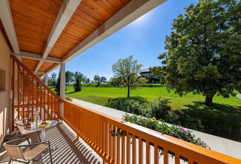 Der Trattner   Hotel Trattnerhof & Hotel Schöcklblick