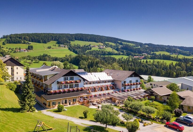 Der Trattner   Hotel Trattnerhof & Hotel Schöcklblick