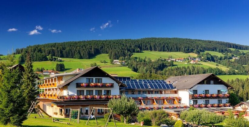 Der Trattner   Hotel Trattnerhof & Hotel Schöcklblick