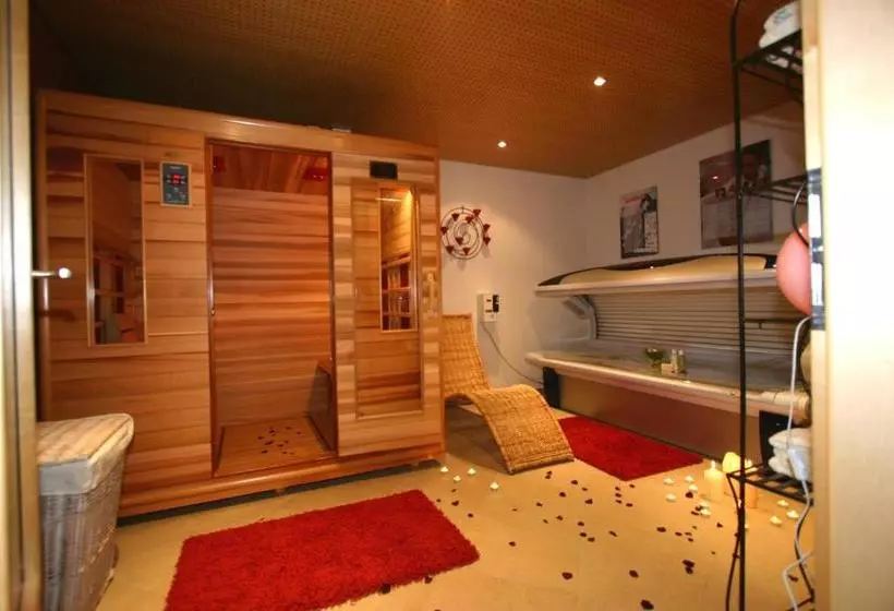 هتل Alpina Appartements