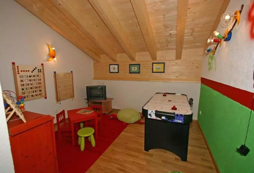 هتل Alpina Appartements