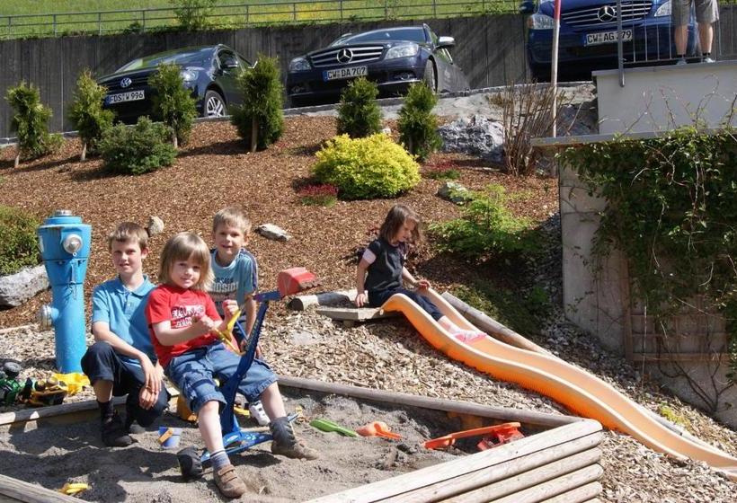 Otel Alpina Appartements