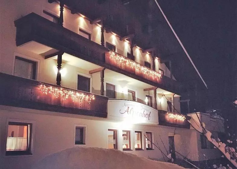 هتل Apartment Alpenhof Wildschönau