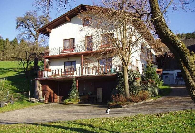 ホテル Bauernhof Waira