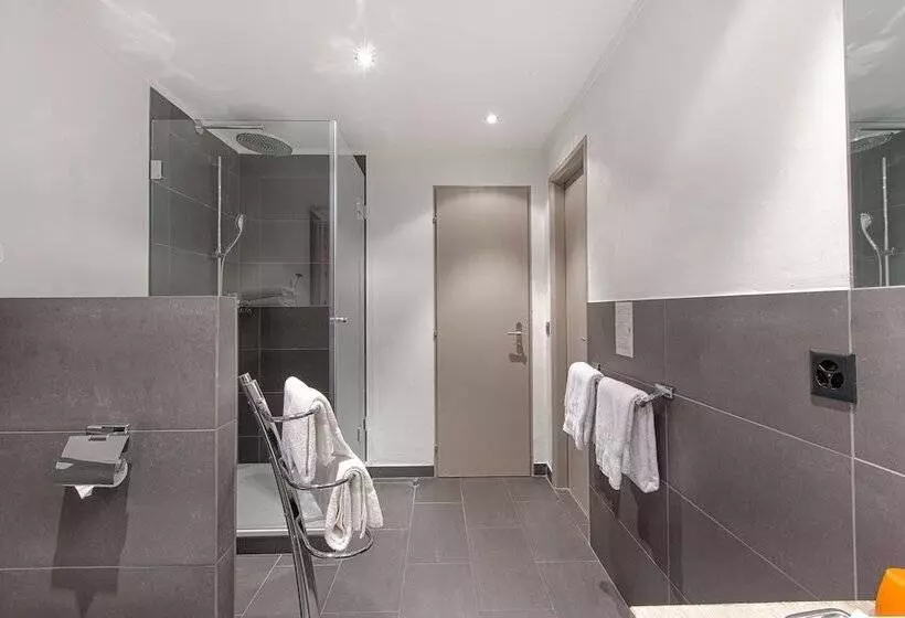 ホテル Central, Spa & Lounge Bar
