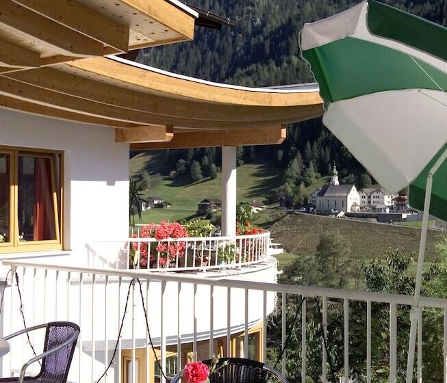 Отель Garni Bergwelt