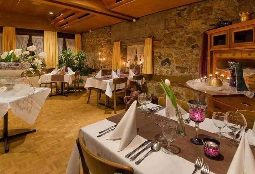 ホテル Gasthaus Hirschen