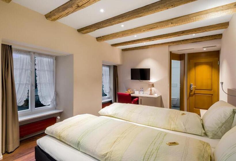 Otel Gasthaus Hirschen