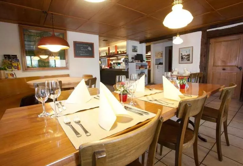 ホテル Gasthaus Hirschen
