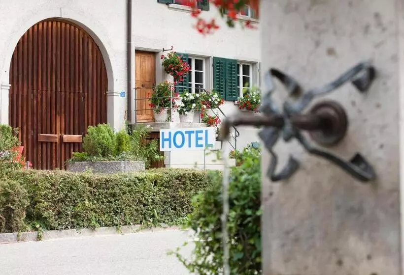 ホテル Gasthaus Hirschen