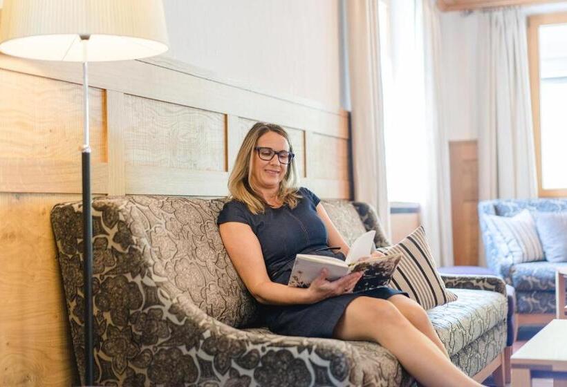 ホテル Gasthof Kreuz