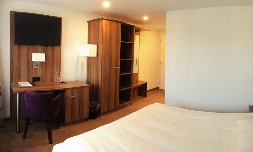 בית מלון כפרי Gasthof Zum Hecht