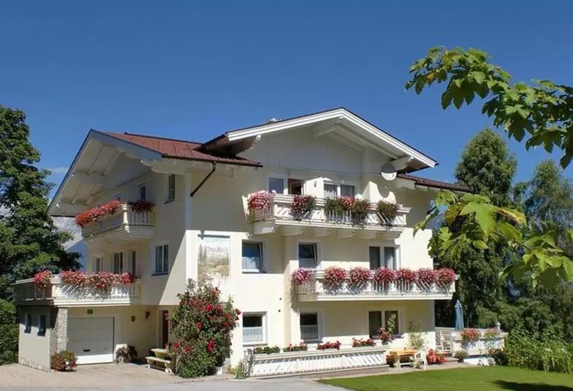 Hotelli Haus Alpina