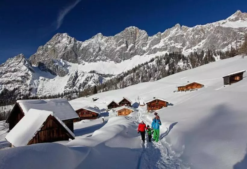 Hotelli Haus Alpina