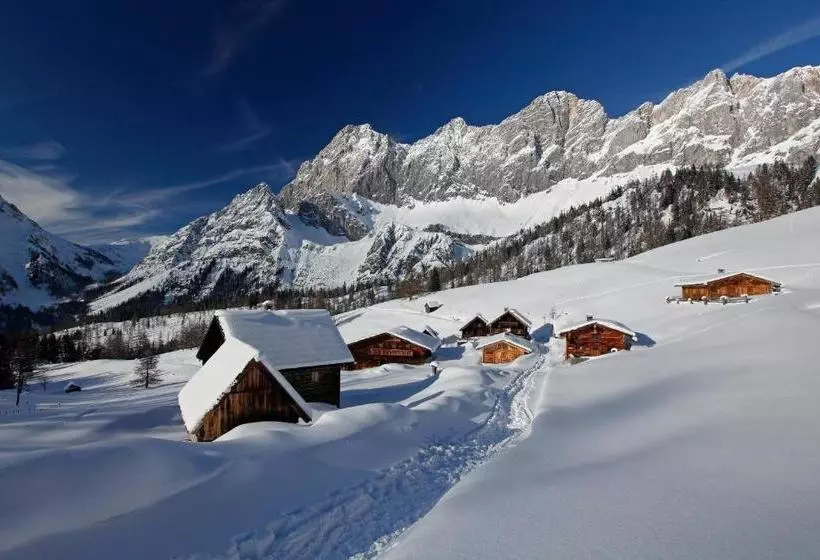 Hotelli Haus Alpina